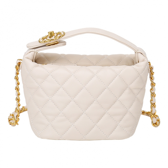 White leather quilted shoulder bag